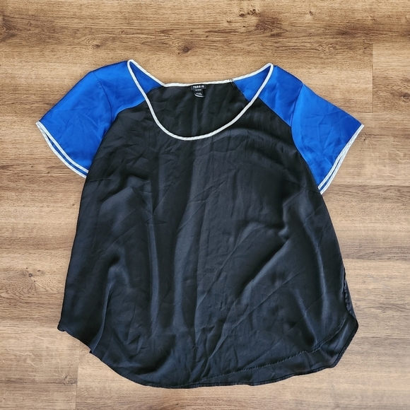 Torrid Black & Blue Short Sleeve Chiffon Blouse - Picture 1 of 3
